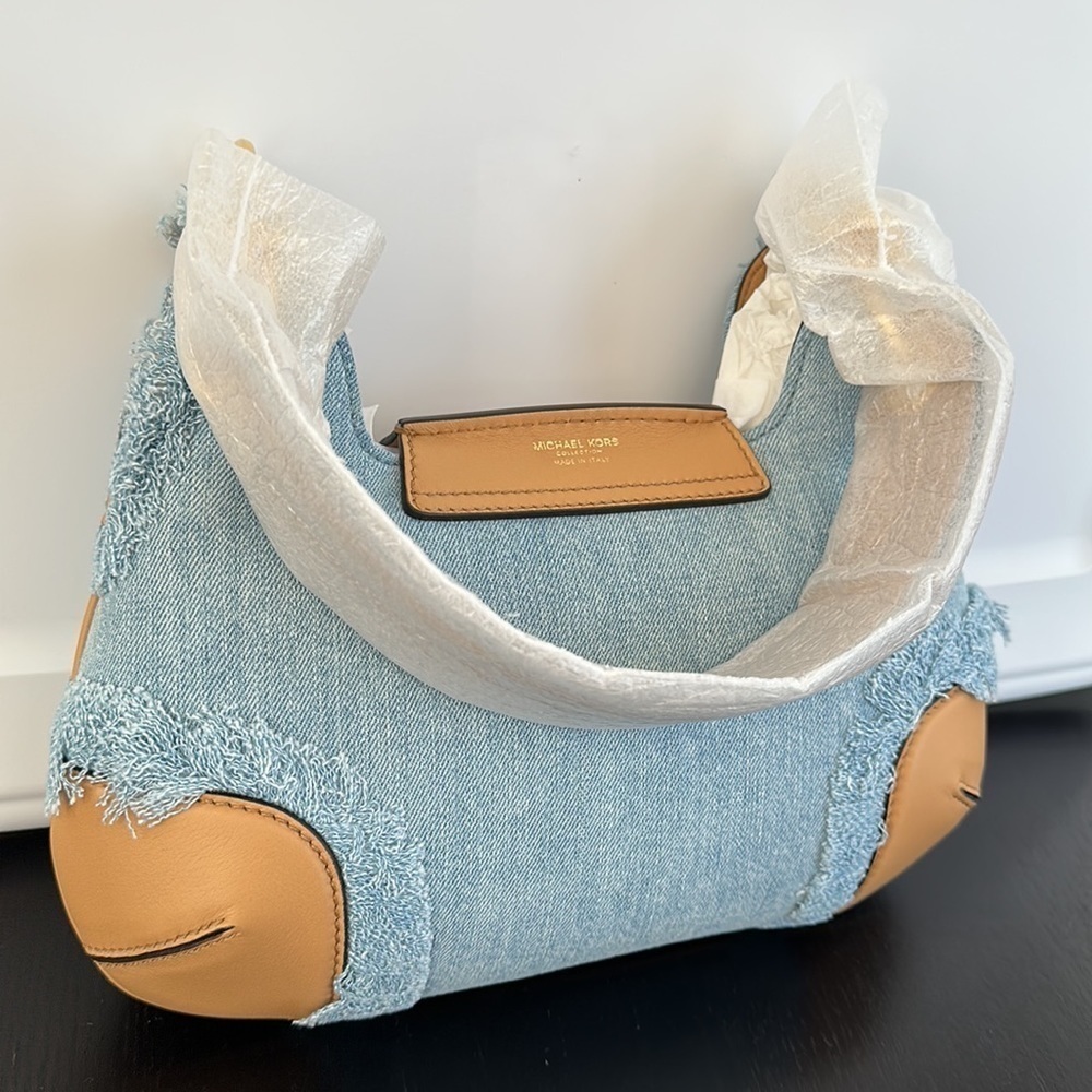 MICHAEL KORS collection BANCROFT MEDIUM denim FRAYED shoulder BAG - Picture 9 of 11